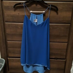 Express Reversible Scallop Tank Top